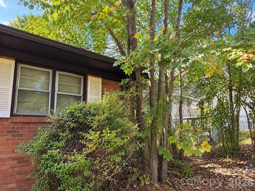 215 Randolph Road, Marion, NC 28752.  MLS# CAR4431760, YatesRealty ID 55106. 