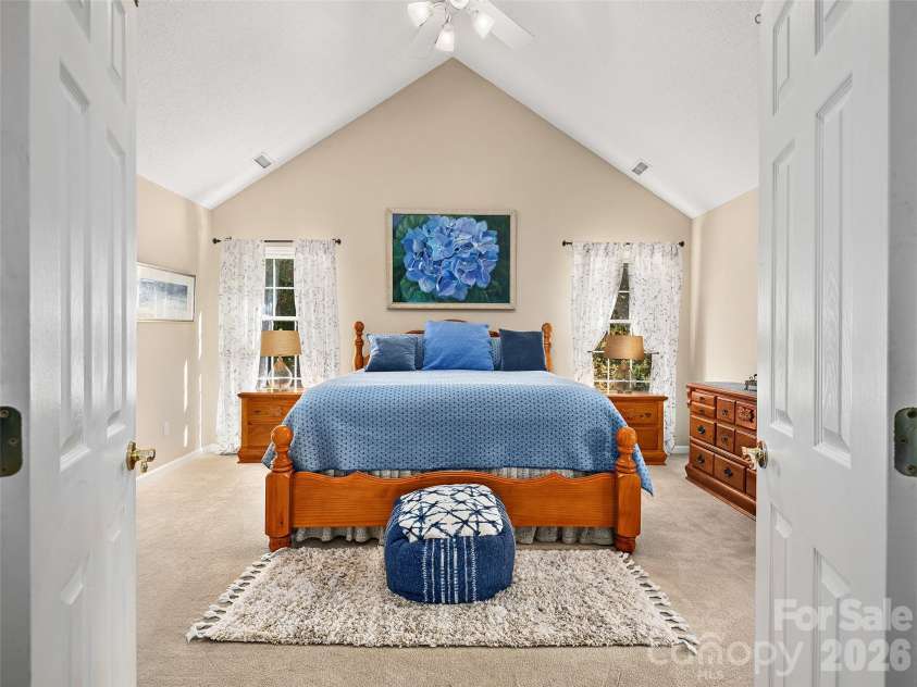 23 Old Applewood Lane, Hendersonville, NC 28739.  MLS# CAR4432097, YatesRealty ID 55107. Spacious Main-Level Primary Suite