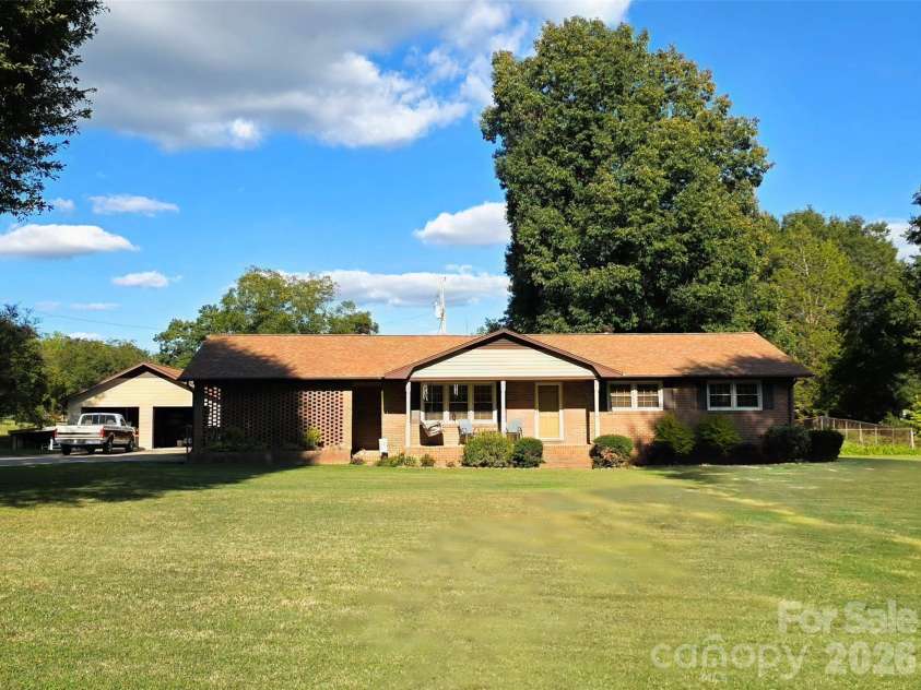 4106 Dallas High Shoals Highway, Dallas, NC 28034.  MLS# CAR4432167, YatesRealty ID 55108. 