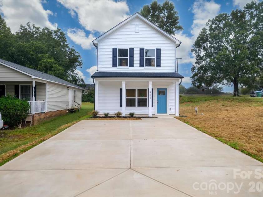 902 Alabama Avenue, Bessemer City, NC 28016.  MLS# CAR4432180, YatesRealty ID 55109. 