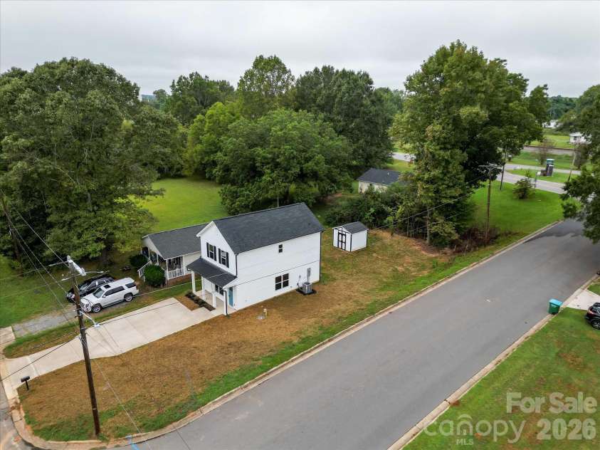 902 Alabama Avenue, Bessemer City, NC 28016.  MLS# CAR4432180, YatesRealty ID 55109. 