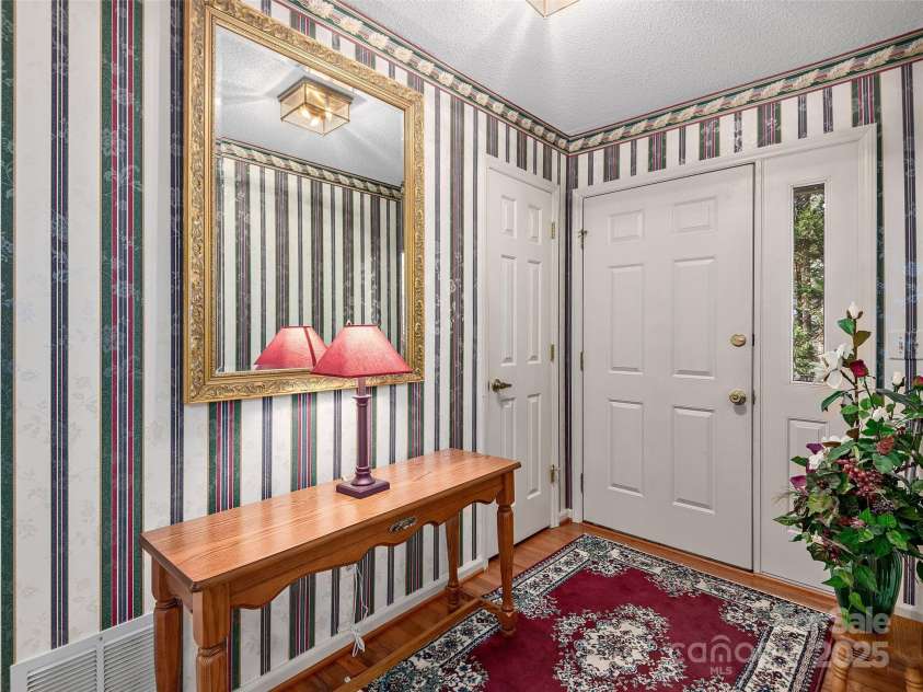 525 Maren Court, Hendersonville, NC 28739.  MLS# CAR4245634, YatesRealty ID 5511. 