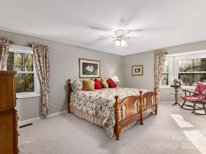 525 Maren Court, Hendersonville, NC 28739.  MLS# CAR4245634, YatesRealty ID 5511. 