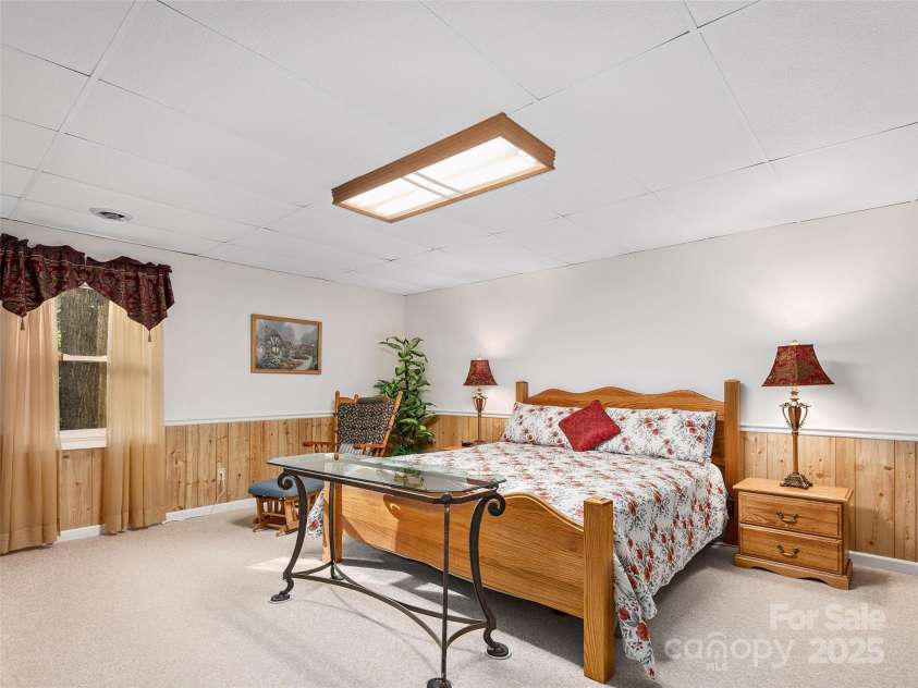 525 Maren Court, Hendersonville, NC 28739.  MLS# CAR4245634, YatesRealty ID 5511. 