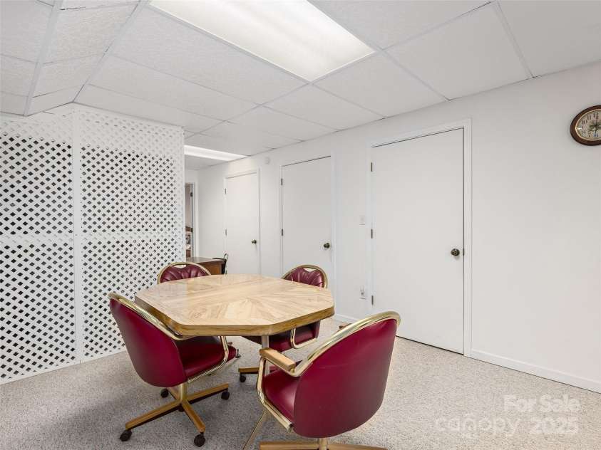 525 Maren Court, Hendersonville, NC 28739.  MLS# CAR4245634, YatesRealty ID 5511. 