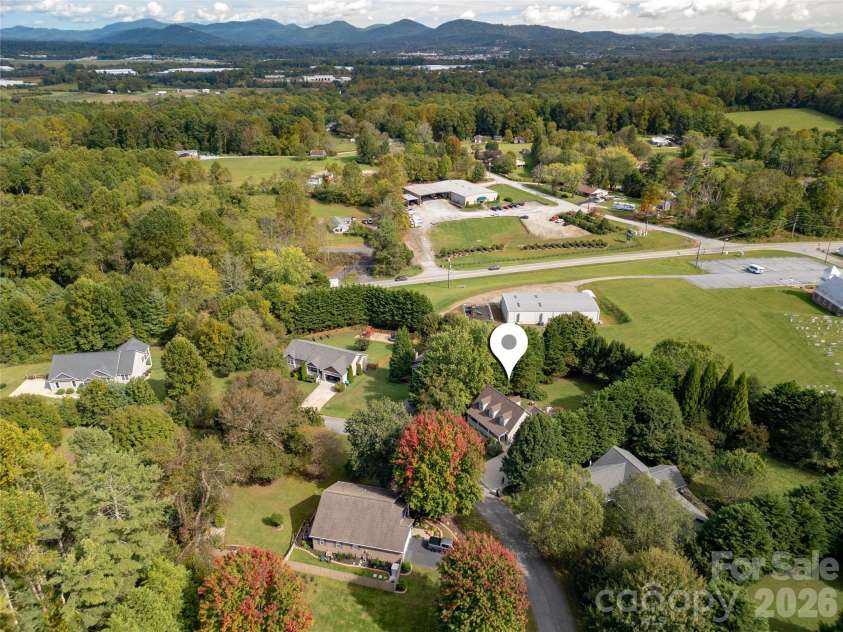 234 High Ridge Drive, Mills River, NC 28759.  MLS# CAR4431483, YatesRealty ID 55110. 
