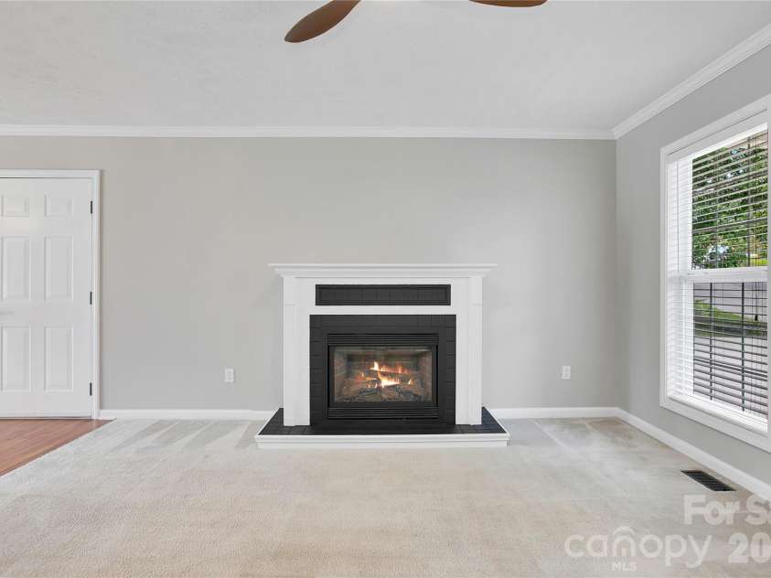 234 High Ridge Drive, Mills River, NC 28759.  MLS# CAR4431483, YatesRealty ID 55110. 