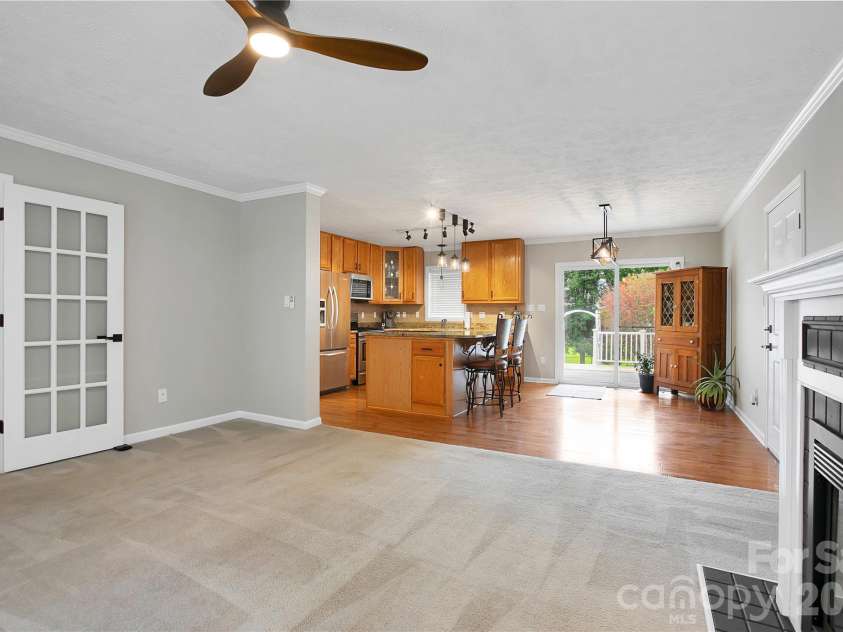234 High Ridge Drive, Mills River, NC 28759.  MLS# CAR4431483, YatesRealty ID 55110. 