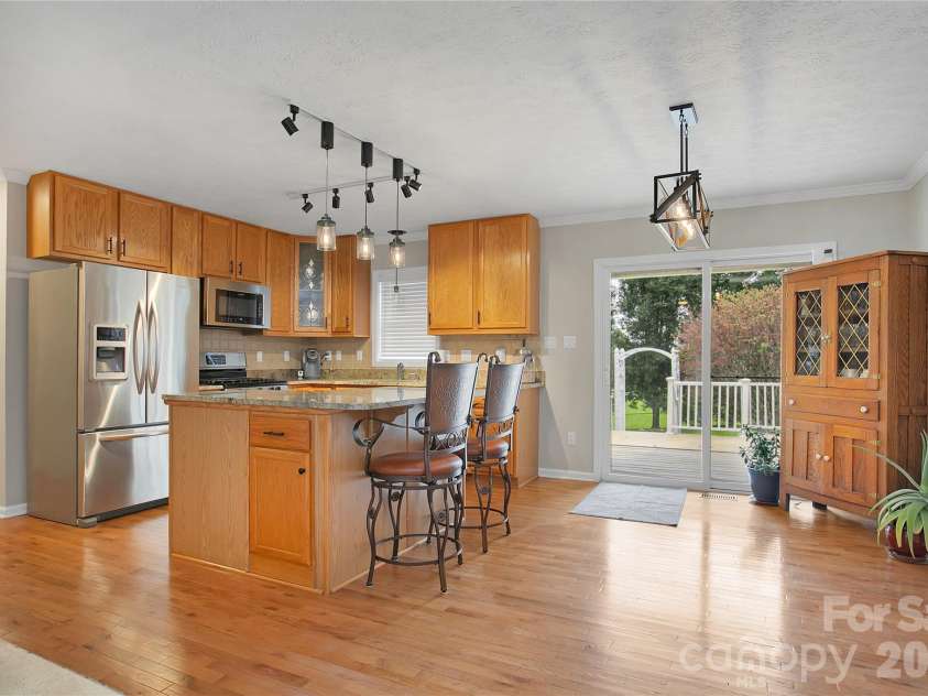 234 High Ridge Drive, Mills River, NC 28759.  MLS# CAR4431483, YatesRealty ID 55110. 