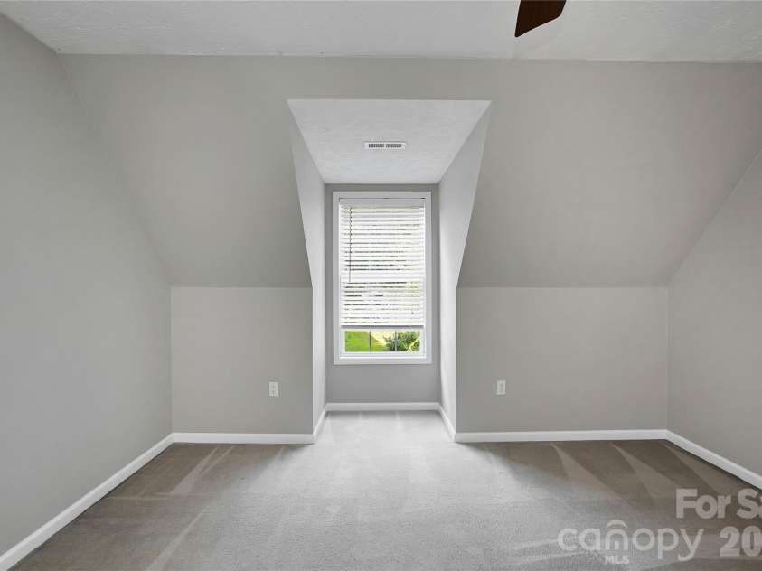 234 High Ridge Drive, Mills River, NC 28759.  MLS# CAR4431483, YatesRealty ID 55110. 