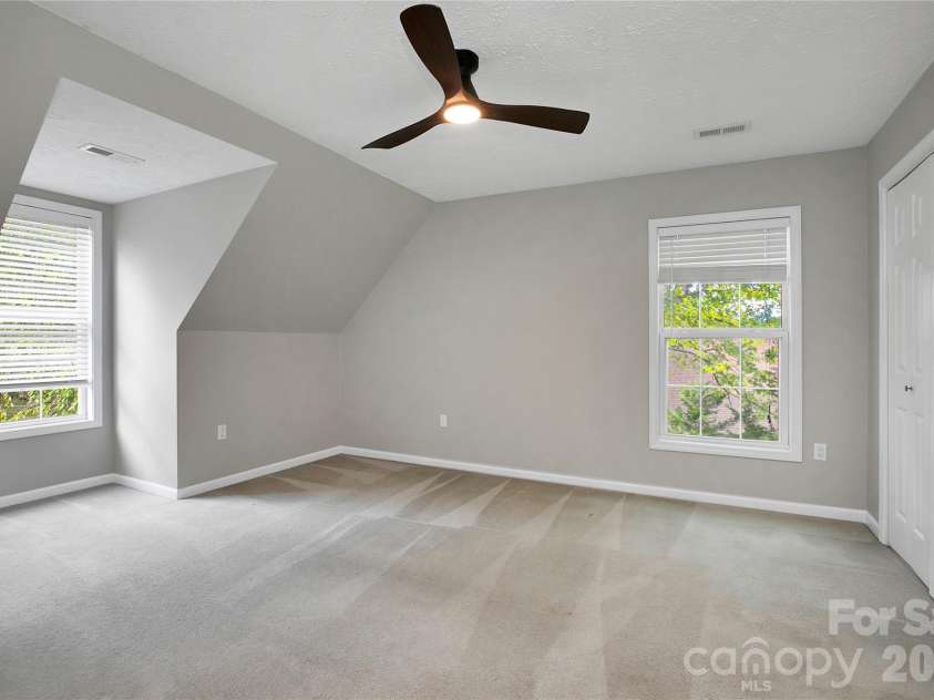 234 High Ridge Drive, Mills River, NC 28759.  MLS# CAR4431483, YatesRealty ID 55110. 