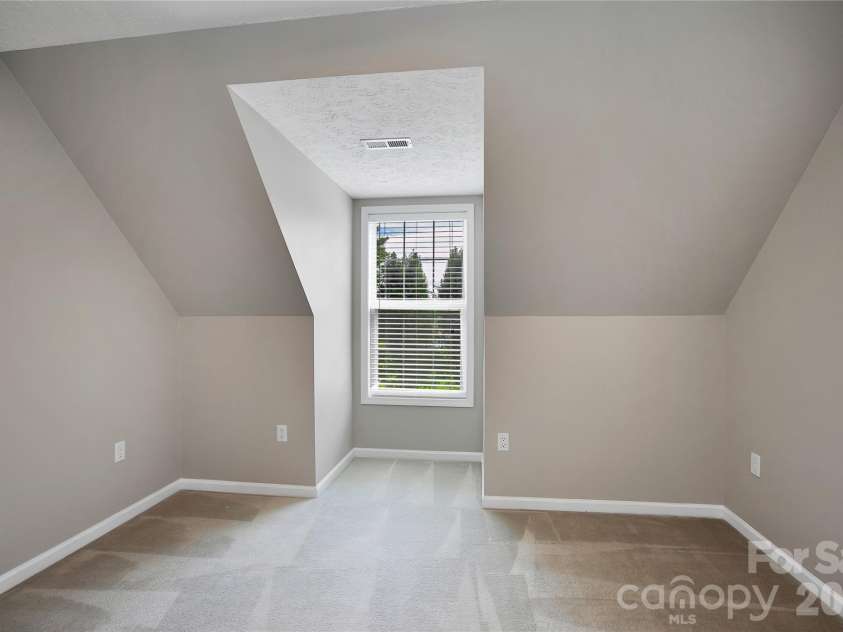 234 High Ridge Drive, Mills River, NC 28759.  MLS# CAR4431483, YatesRealty ID 55110. 