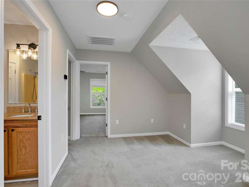 234 High Ridge Drive, Mills River, NC 28759.  MLS# CAR4431483, YatesRealty ID 55110. 