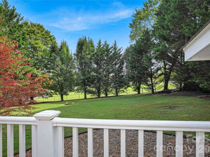 234 High Ridge Drive, Mills River, NC 28759.  MLS# CAR4431483, YatesRealty ID 55110. 