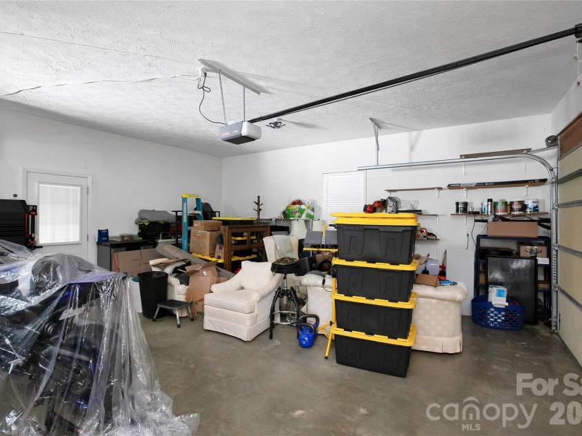 234 High Ridge Drive, Mills River, NC 28759.  MLS# CAR4431483, YatesRealty ID 55110. 