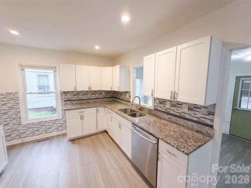 199 Vance Drive, Concord, NC 28025.  MLS# CAR4432162, YatesRealty ID 55112. 
