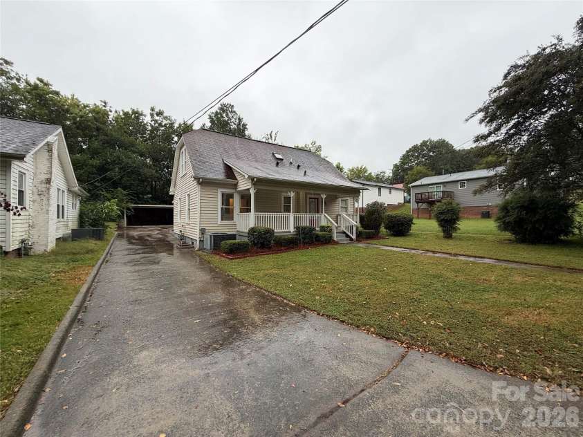 199 Vance Drive, Concord, NC 28025.  MLS# CAR4432162, YatesRealty ID 55112. 