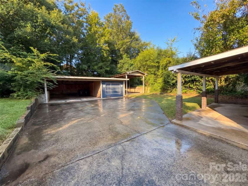 199 Vance Drive, Concord, NC 28025.  MLS# CAR4432162, YatesRealty ID 55112. 