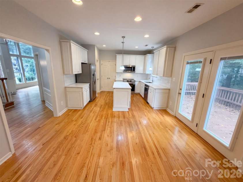 6306 Oxwynn Lane, Charlotte, NC 28270.  MLS# CAR4432171, YatesRealty ID 55114. 