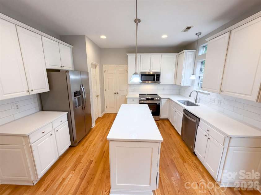 6306 Oxwynn Lane, Charlotte, NC 28270.  MLS# CAR4432171, YatesRealty ID 55114. 