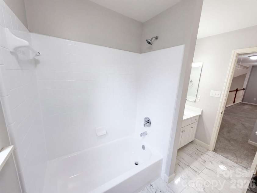 6306 Oxwynn Lane, Charlotte, NC 28270.  MLS# CAR4432171, YatesRealty ID 55114. 