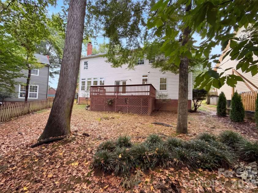 6306 Oxwynn Lane, Charlotte, NC 28270.  MLS# CAR4432171, YatesRealty ID 55114. 