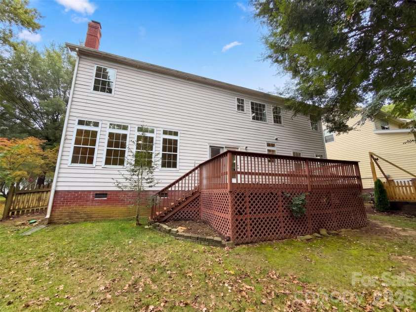 6306 Oxwynn Lane, Charlotte, NC 28270.  MLS# CAR4432171, YatesRealty ID 55114. 