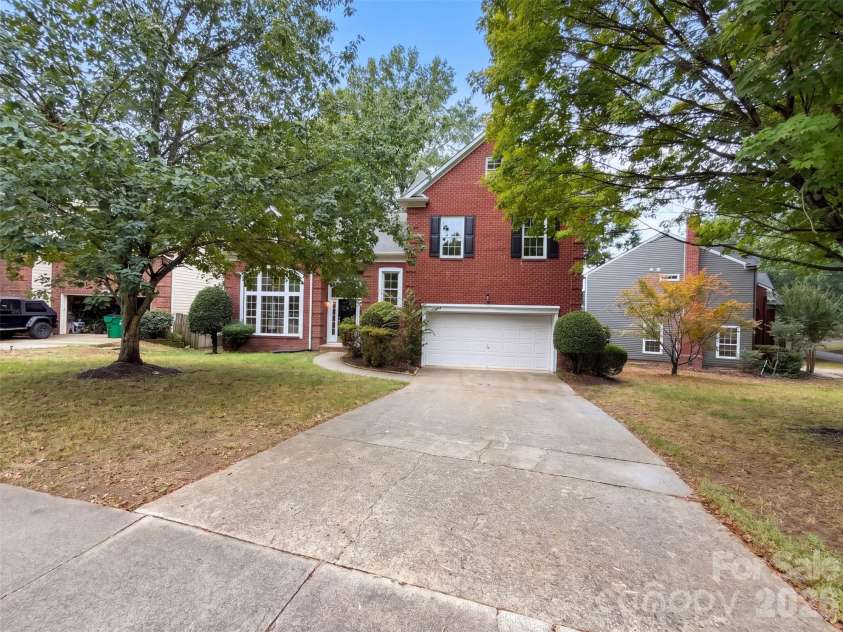 6306 Oxwynn Lane, Charlotte, NC 28270.  MLS# CAR4432171, YatesRealty ID 55114. 