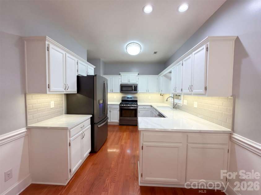 2315 Heathershire Lane, Matthews, NC 28105.  MLS# CAR4432198, YatesRealty ID 55115. 