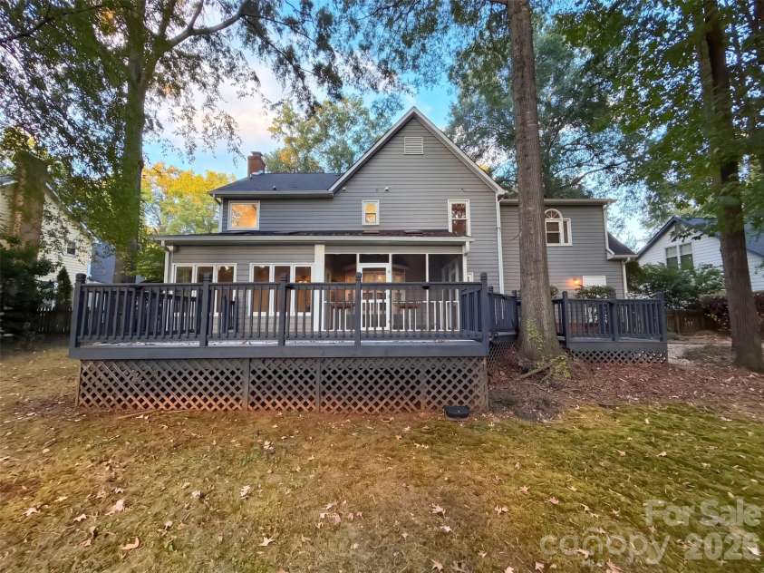 2315 Heathershire Lane, Matthews, NC 28105.  MLS# CAR4432198, YatesRealty ID 55115. 
