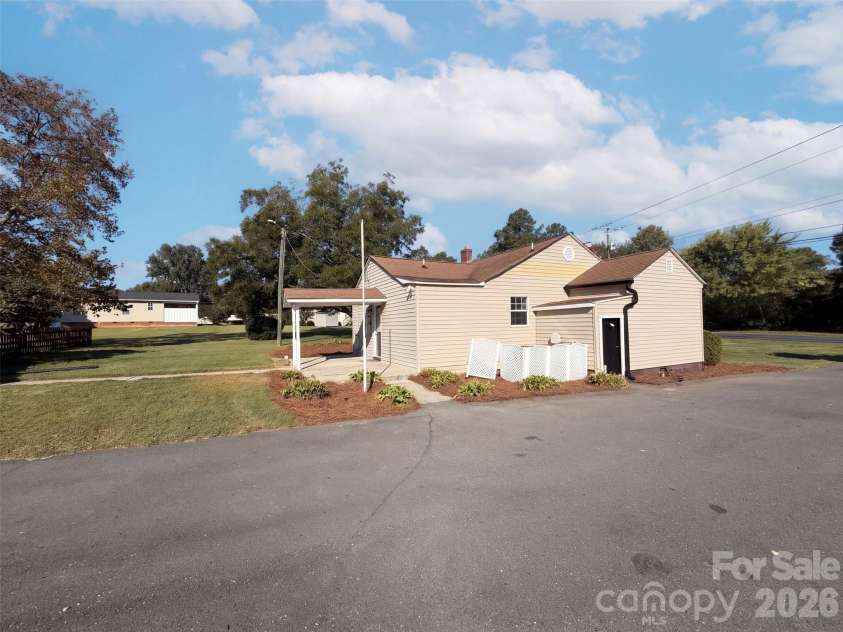 1145 Stone Road, Salisbury, NC 28146.  MLS# CAR4432193, YatesRealty ID 55117. 