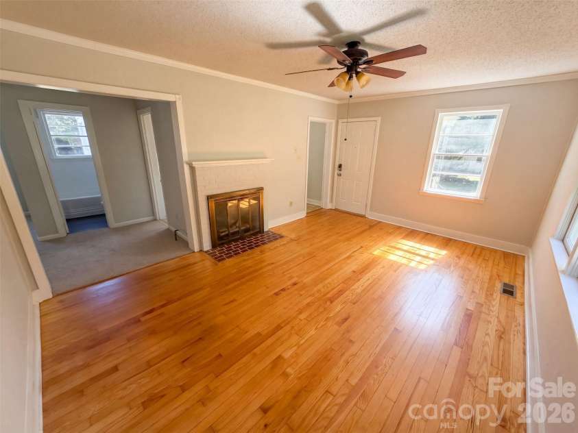 521 Grace Avenue, Lancaster, SC 29720.  MLS# CAR4432190, YatesRealty ID 55119. 