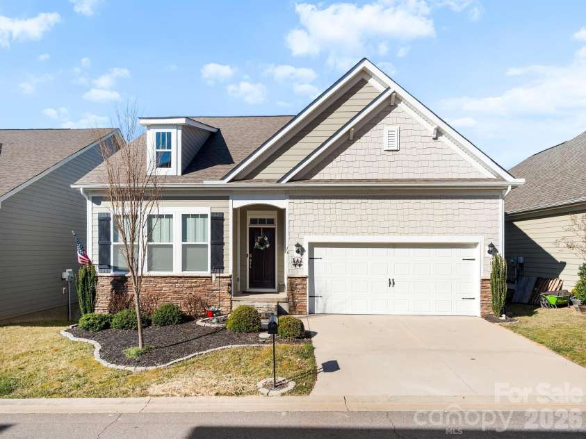 16 Southern Way Lane, Leicester, NC 28748.  MLS# CAR4332665, YatesRealty ID 5512. 