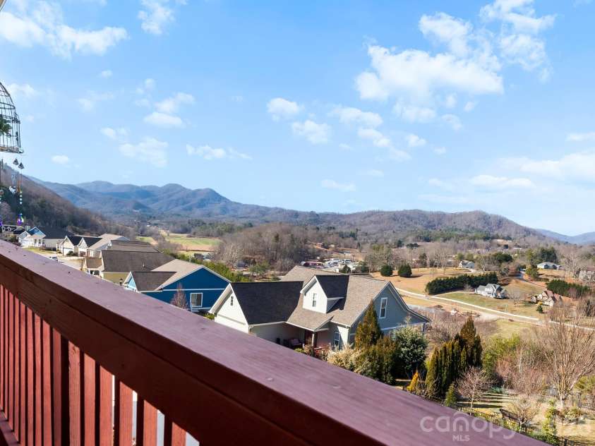 16 Southern Way Lane, Leicester, NC 28748.  MLS# CAR4332665, YatesRealty ID 5512. 