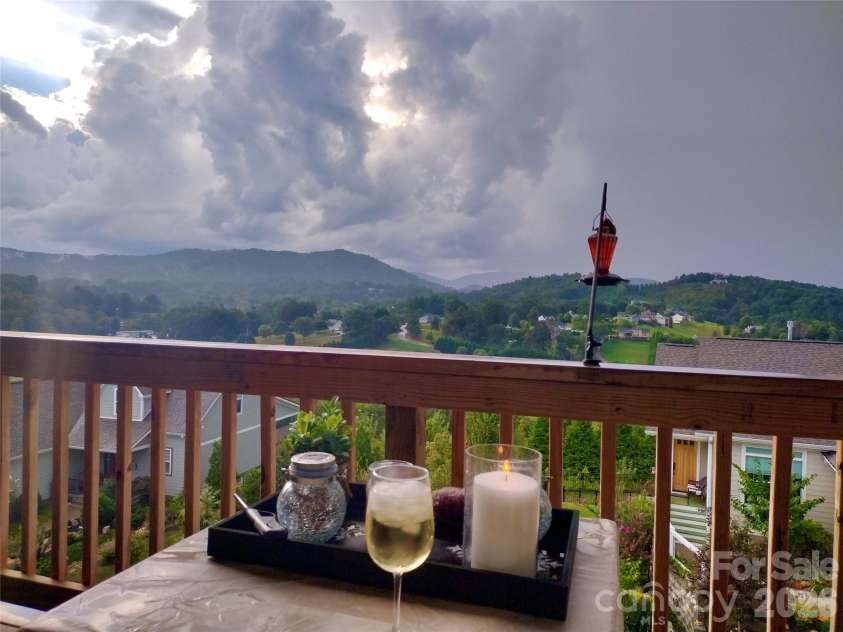 16 Southern Way Lane, Leicester, NC 28748.  MLS# CAR4332665, YatesRealty ID 5512. 