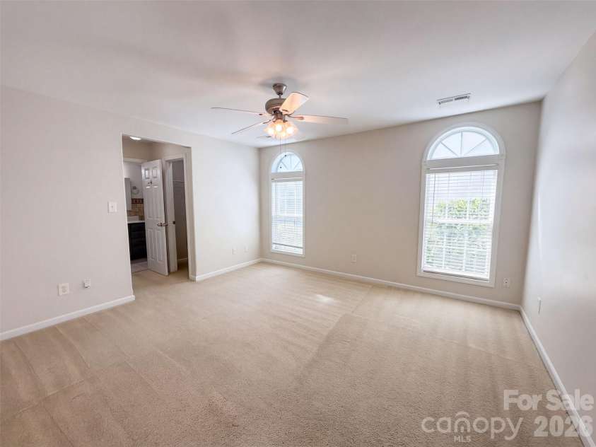 10526 Glory Meadow Court, Charlotte, NC 28278.  MLS# CAR4432181, YatesRealty ID 55121. 