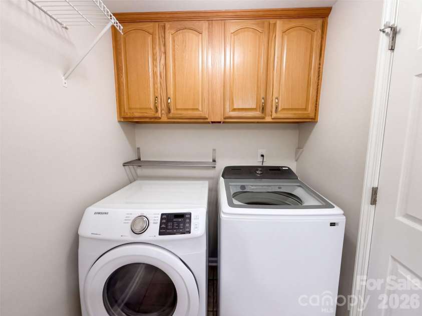 10526 Glory Meadow Court, Charlotte, NC 28278.  MLS# CAR4432181, YatesRealty ID 55121. 