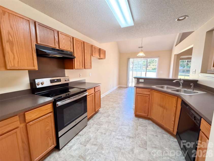 2749 Ramble Wood Court, Rock Hill, SC 29730.  MLS# CAR4432183, YatesRealty ID 55122. 