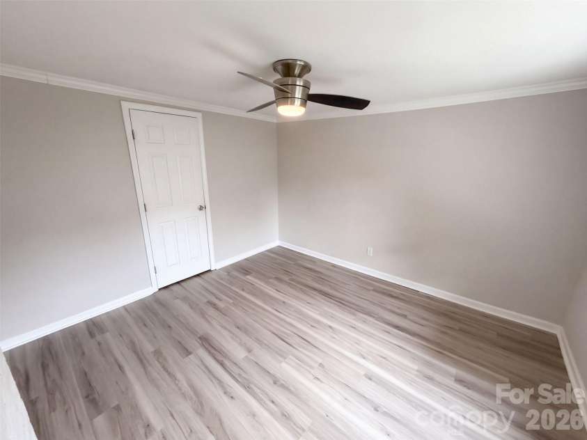103 Southside Circle, Lancaster, SC 29720.  MLS# CAR4432176, YatesRealty ID 55123. 
