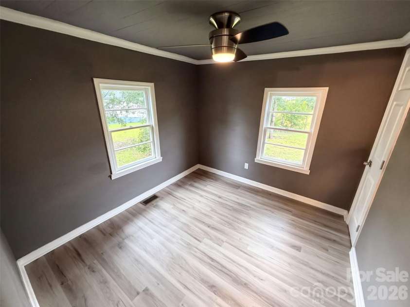 103 Southside Circle, Lancaster, SC 29720.  MLS# CAR4432176, YatesRealty ID 55123. 
