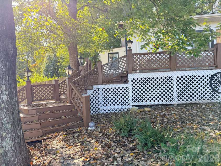 9893 NC 226 S None, Nebo, NC 28761.  MLS# CAR4432185, YatesRealty ID 55124. 