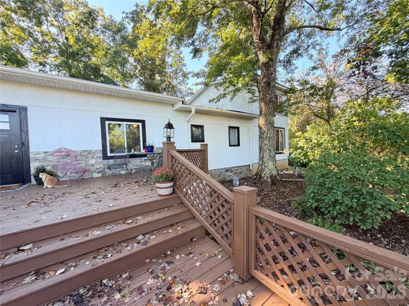 9893 NC 226 S None, Nebo, NC 28761.  MLS# CAR4432185, YatesRealty ID 55124. 