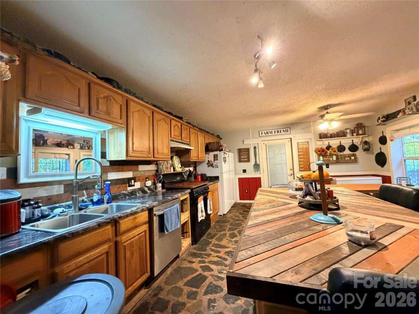 9893 NC 226 S None, Nebo, NC 28761.  MLS# CAR4432185, YatesRealty ID 55124. 