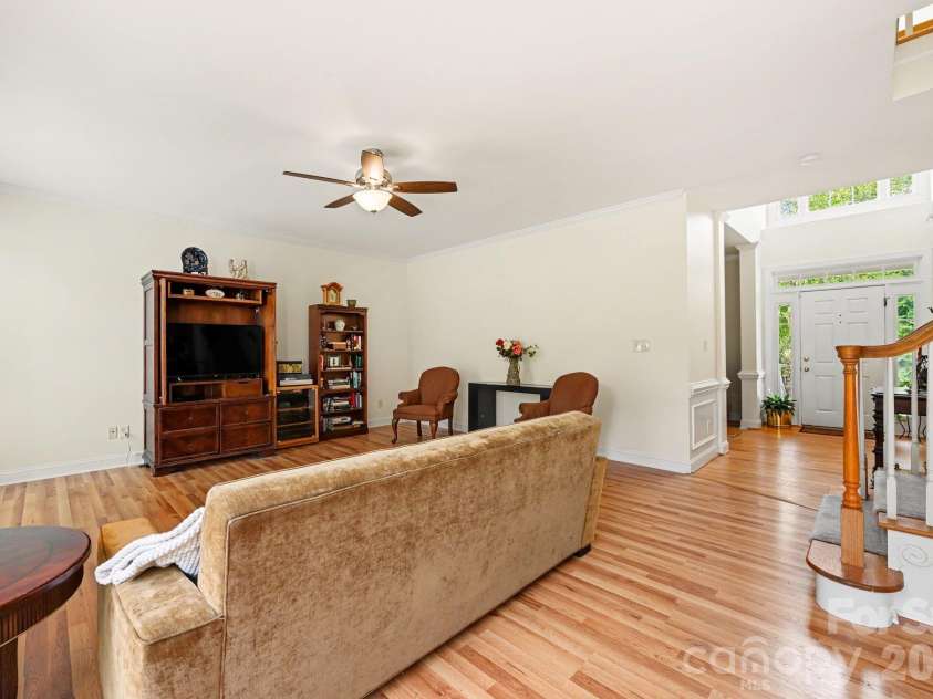 1418 Coachman Drive, Waxhaw, NC 28173.  MLS# CAR4428919, YatesRealty ID 55125. 