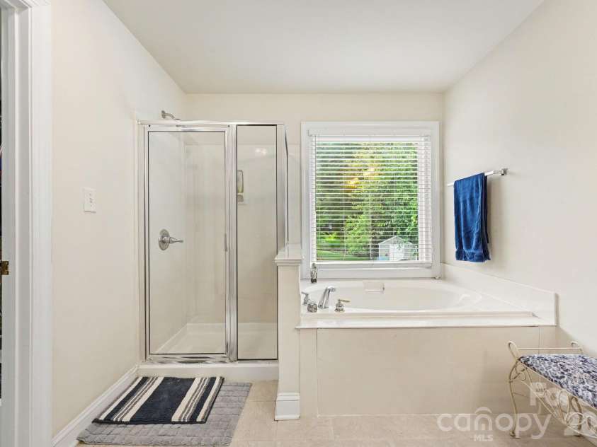 1418 Coachman Drive, Waxhaw, NC 28173.  MLS# CAR4428919, YatesRealty ID 55125. 