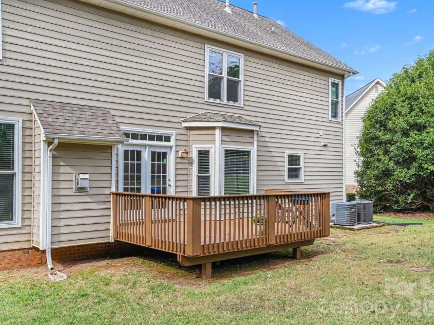 1418 Coachman Drive, Waxhaw, NC 28173.  MLS# CAR4428919, YatesRealty ID 55125. 