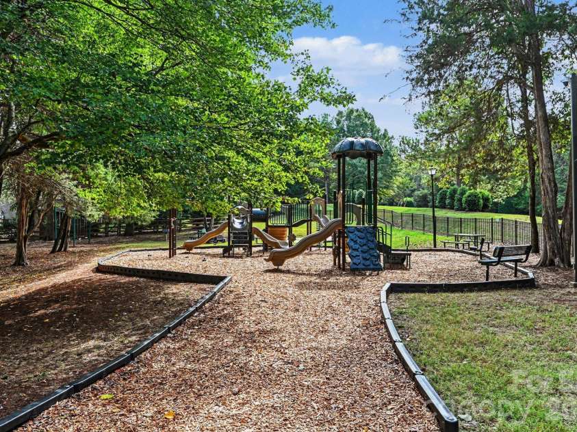 1418 Coachman Drive, Waxhaw, NC 28173.  MLS# CAR4428919, YatesRealty ID 55125. 