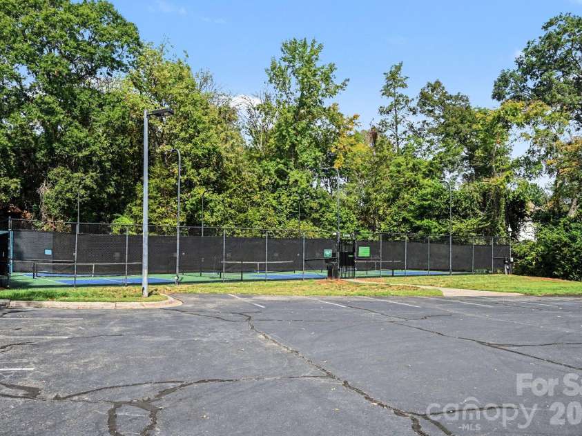 1418 Coachman Drive, Waxhaw, NC 28173.  MLS# CAR4428919, YatesRealty ID 55125. 