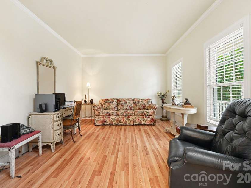 1418 Coachman Drive, Waxhaw, NC 28173.  MLS# CAR4428919, YatesRealty ID 55125. FRONT LIVING ROOM