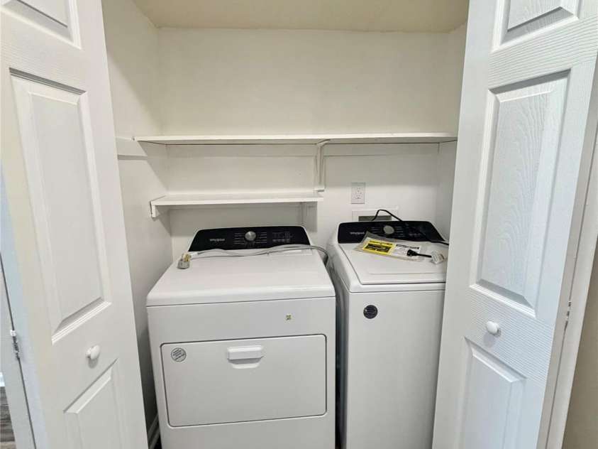 11011 Hunter Trail Lane, Charlotte, NC 28226.  MLS# CAR4429375, YatesRealty ID 55126. Downstairs laundry off kitchen